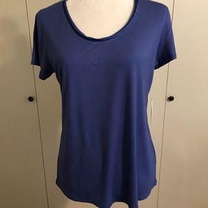 Premise Sudio NWT T-shirt super soft